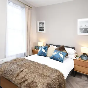 https://anam-cara-guest-house.belfasthotelsireland.com